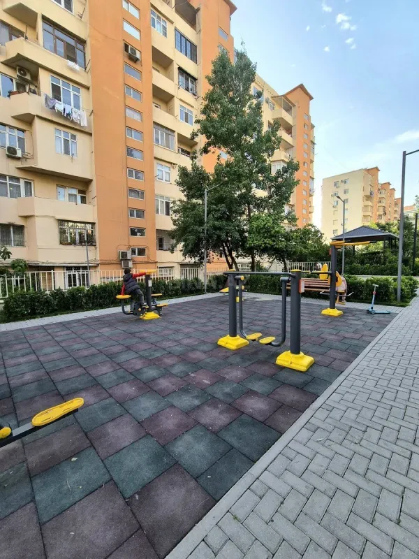 Kirayə verilir 2 otaqlı mənzil 65 m²