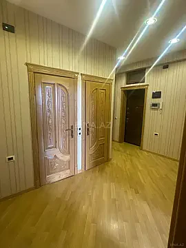 Kirayə verilir 2 otaqlı mənzil 53 m²
