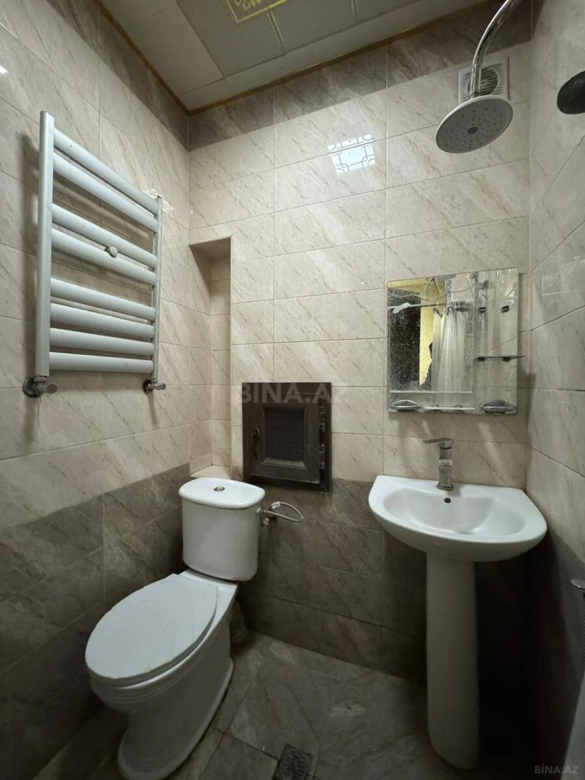 Satılır 3 otaqlı mənzil 82 m²