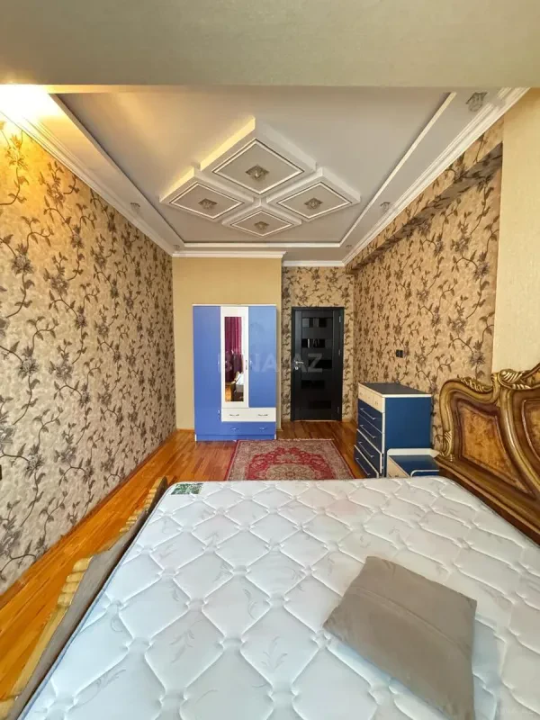 Satılır 3 otaqlı mənzil 82 m²