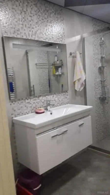 Satılır 3 otaqlı mənzil 119 m²