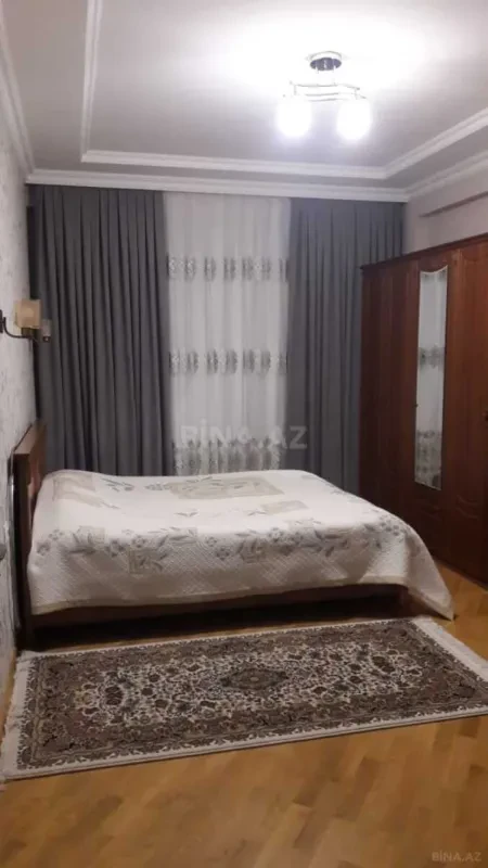 Satılır 3 otaqlı mənzil 119 m²