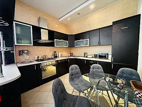 Satılır 3 otaqlı mənzil 130 m² — Bakı, Xətai 3 otaq 130.00 m²