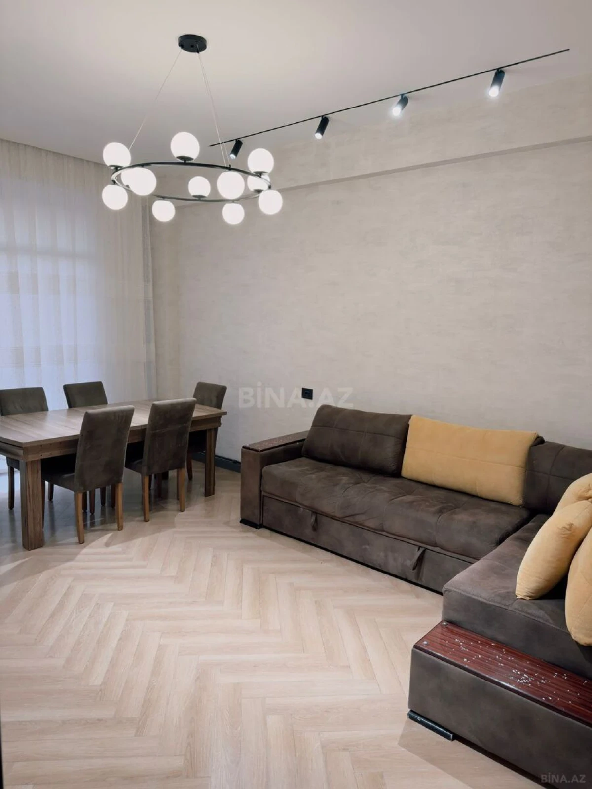 Kirayə verilir 3 otaqlı mənzil 95 m²