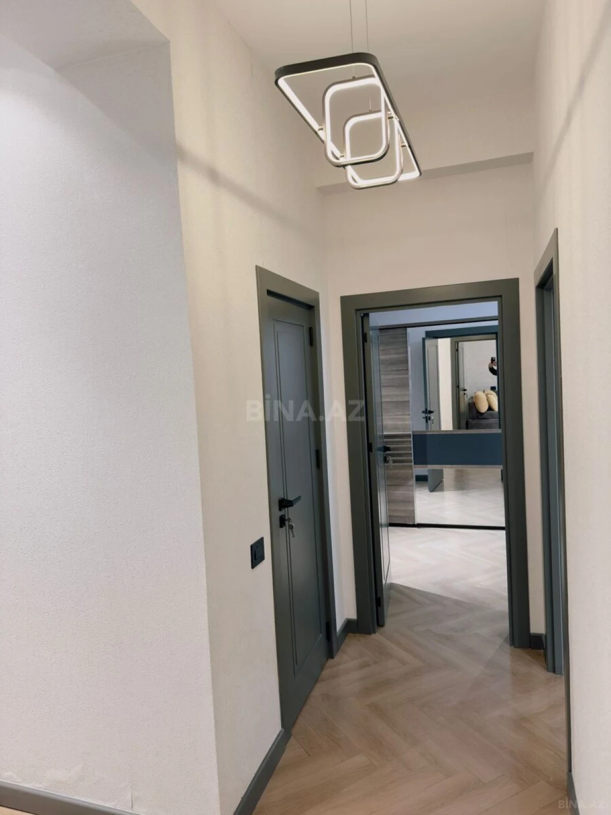 Kirayə verilir 3 otaqlı mənzil 95 m²