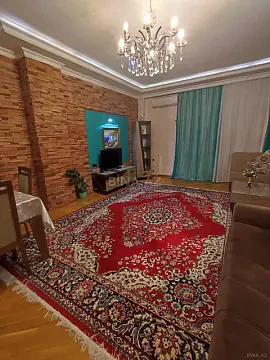 Kirayə verilir 3 otaqlı mənzil 130 m² — Bakı 3 otaq 130.00 m²