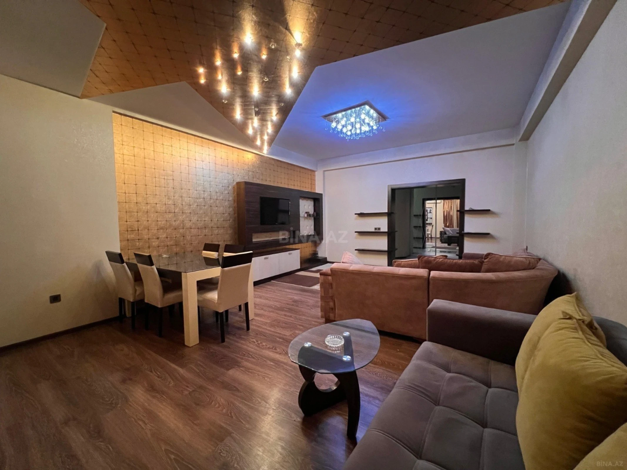 Kirayə verilir 3 otaqlı mənzil 110 m²