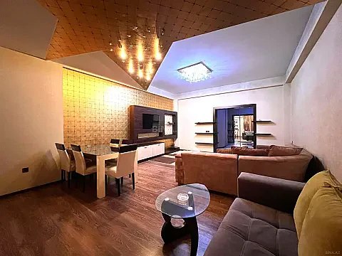 Kirayə verilir 3 otaqlı mənzil 110 m²