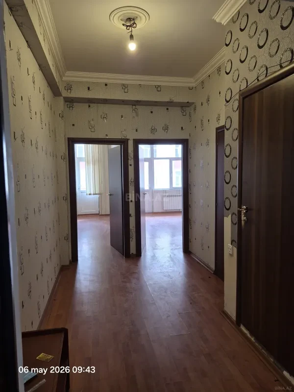 Kirayə verilir 2 otaqlı mənzil 62 m²