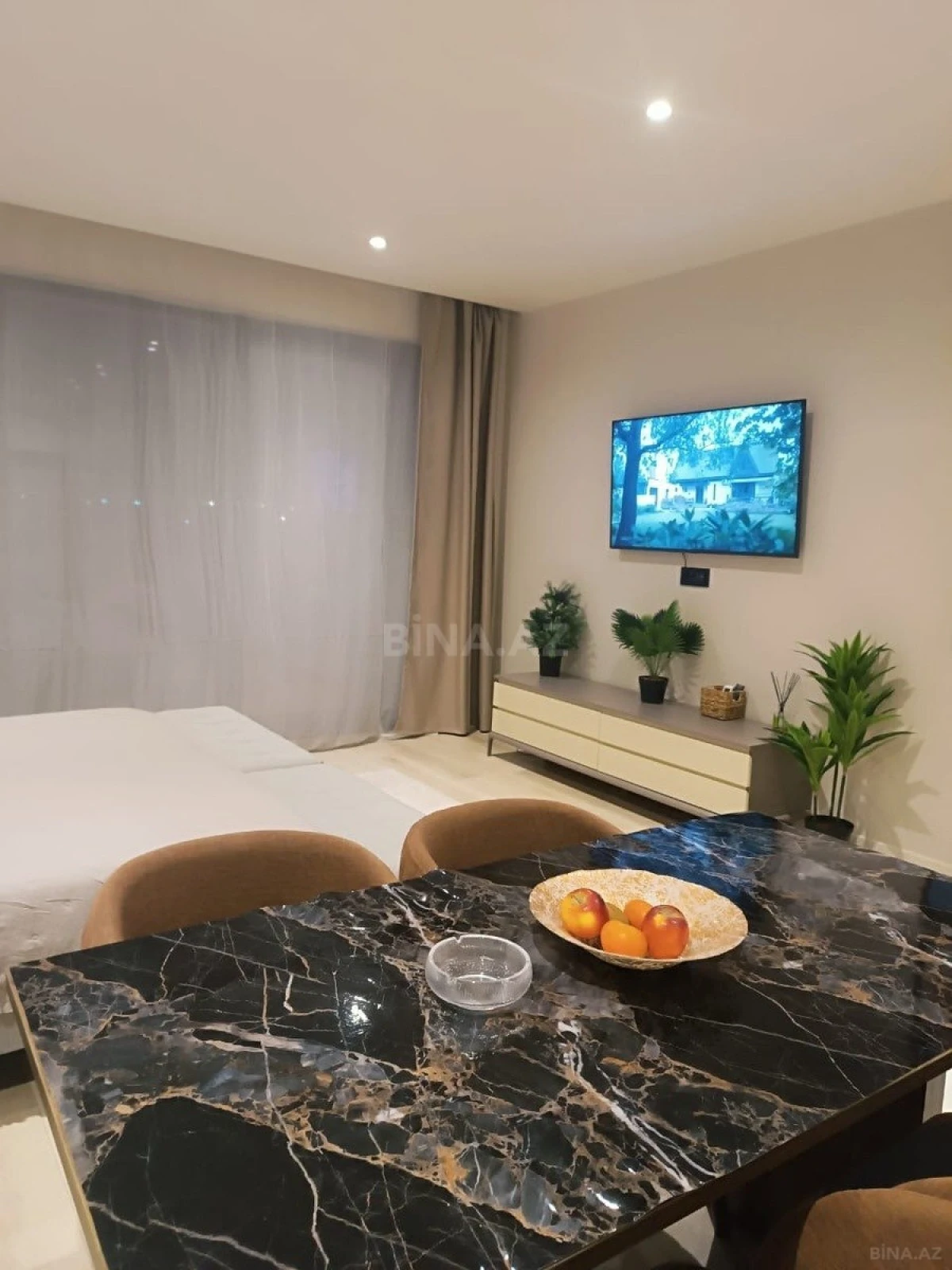 Kirayə verilir 1 otaqlı mənzil 58 m²