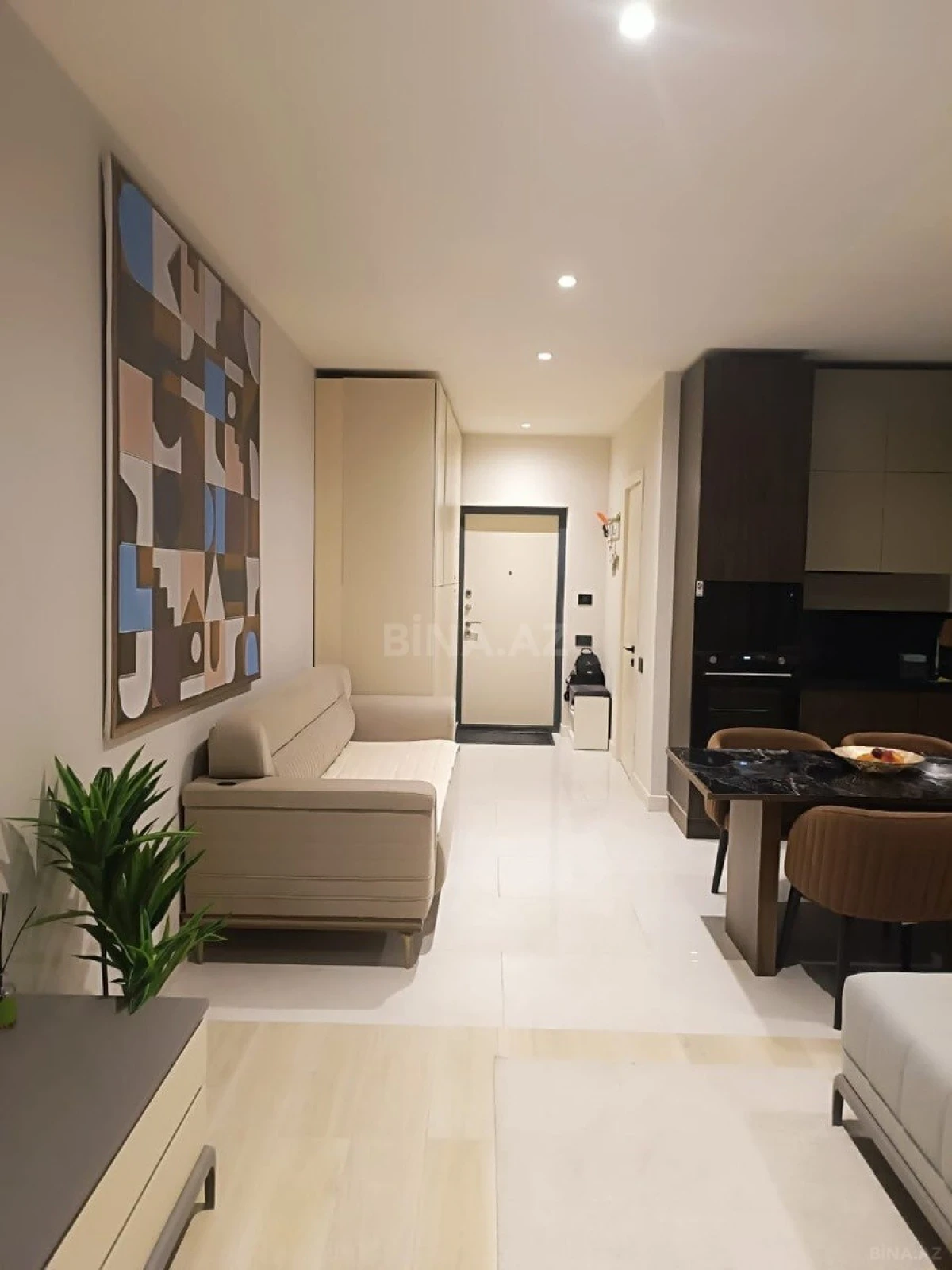 Kirayə verilir 1 otaqlı mənzil 58 m²