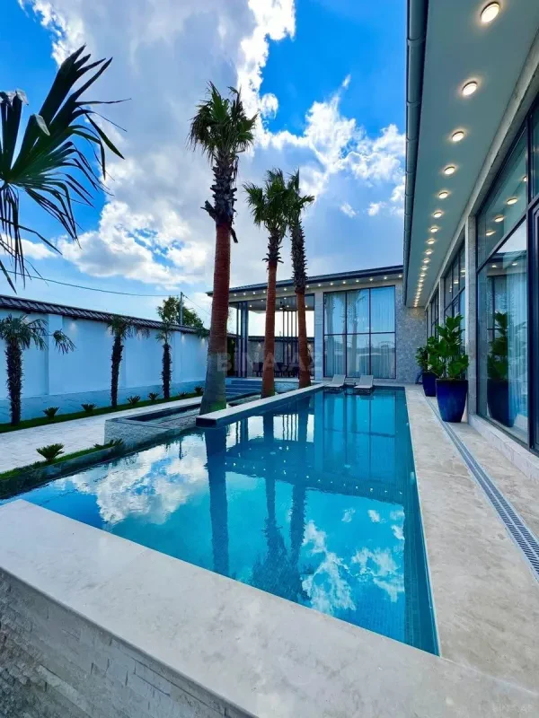 Kirayə verilir 5 otaqlı həyət evi 400 m²