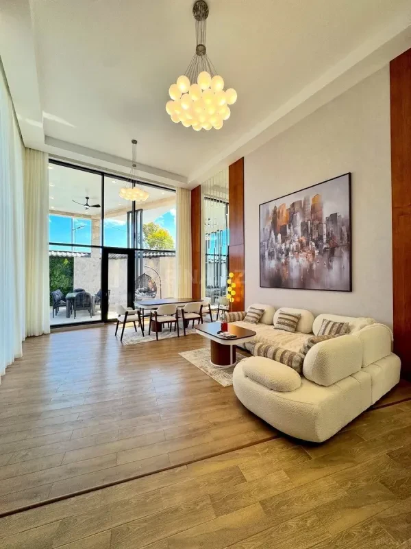 Kirayə verilir 5 otaqlı həyət evi 400 m²