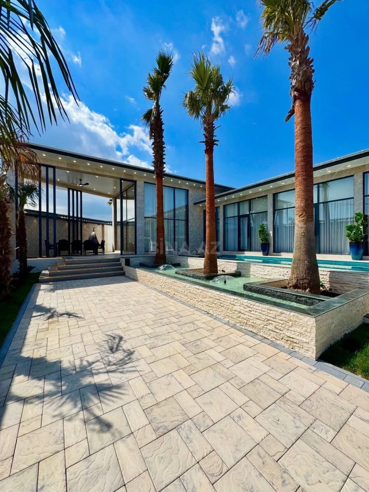 Kirayə verilir 5 otaqlı həyət evi 400 m²