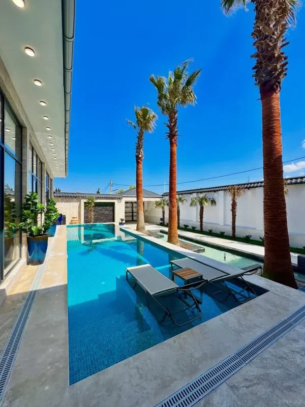 Kirayə verilir 5 otaqlı həyət evi 400 m²