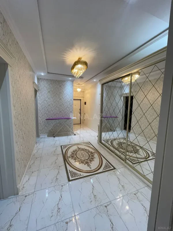 Kirayə verilir 2 otaqlı mənzil 110 m²