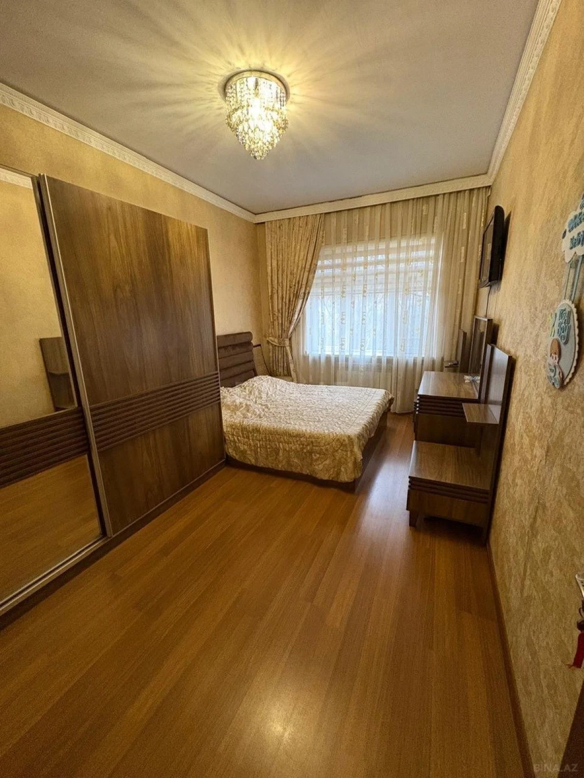 Satılır 2 otaqlı mənzil 70 m²