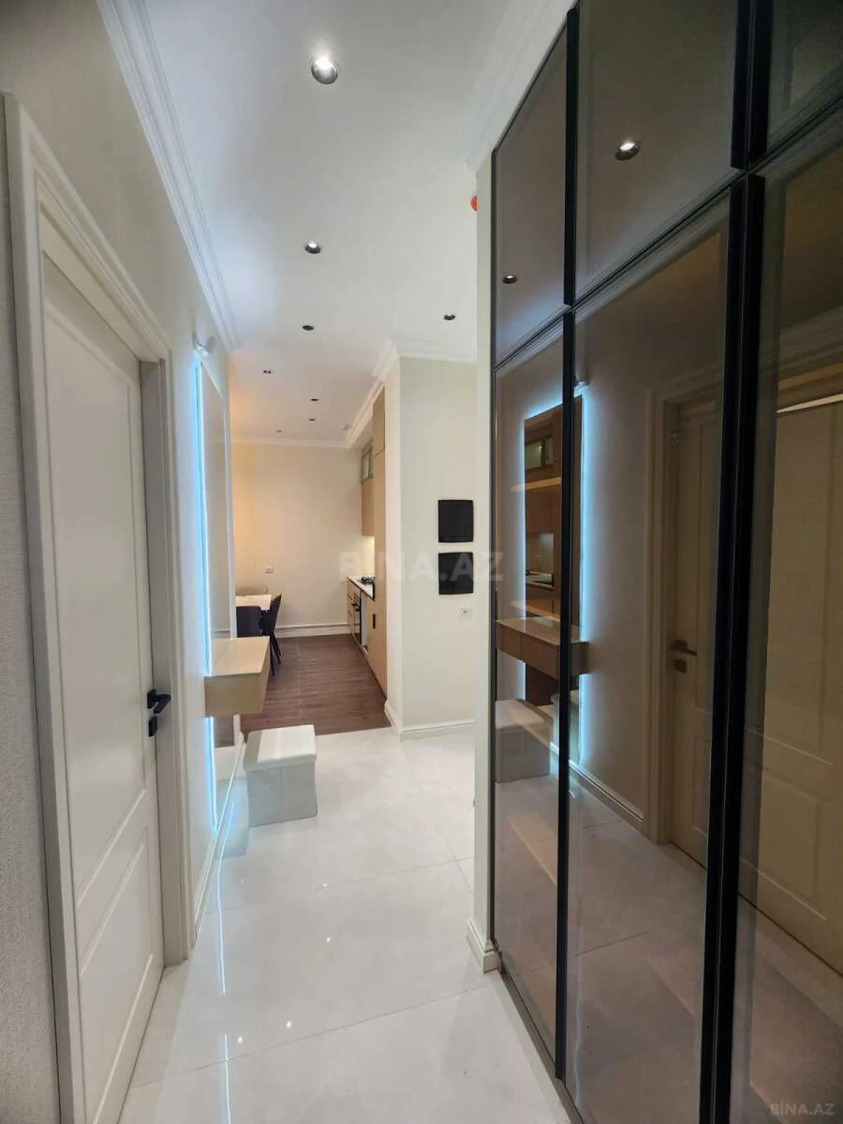 Kirayə verilir 3 otaqlı mənzil 77 m²