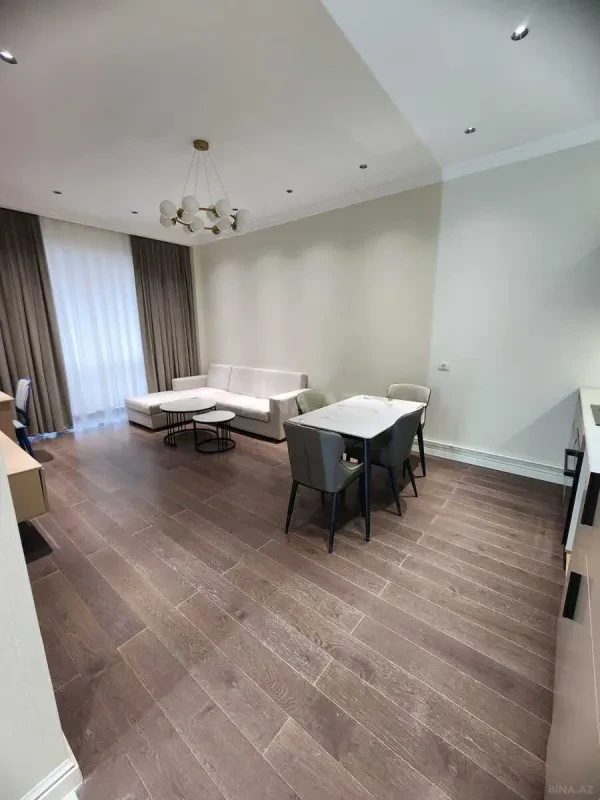 Kirayə verilir 3 otaqlı mənzil 77 m²