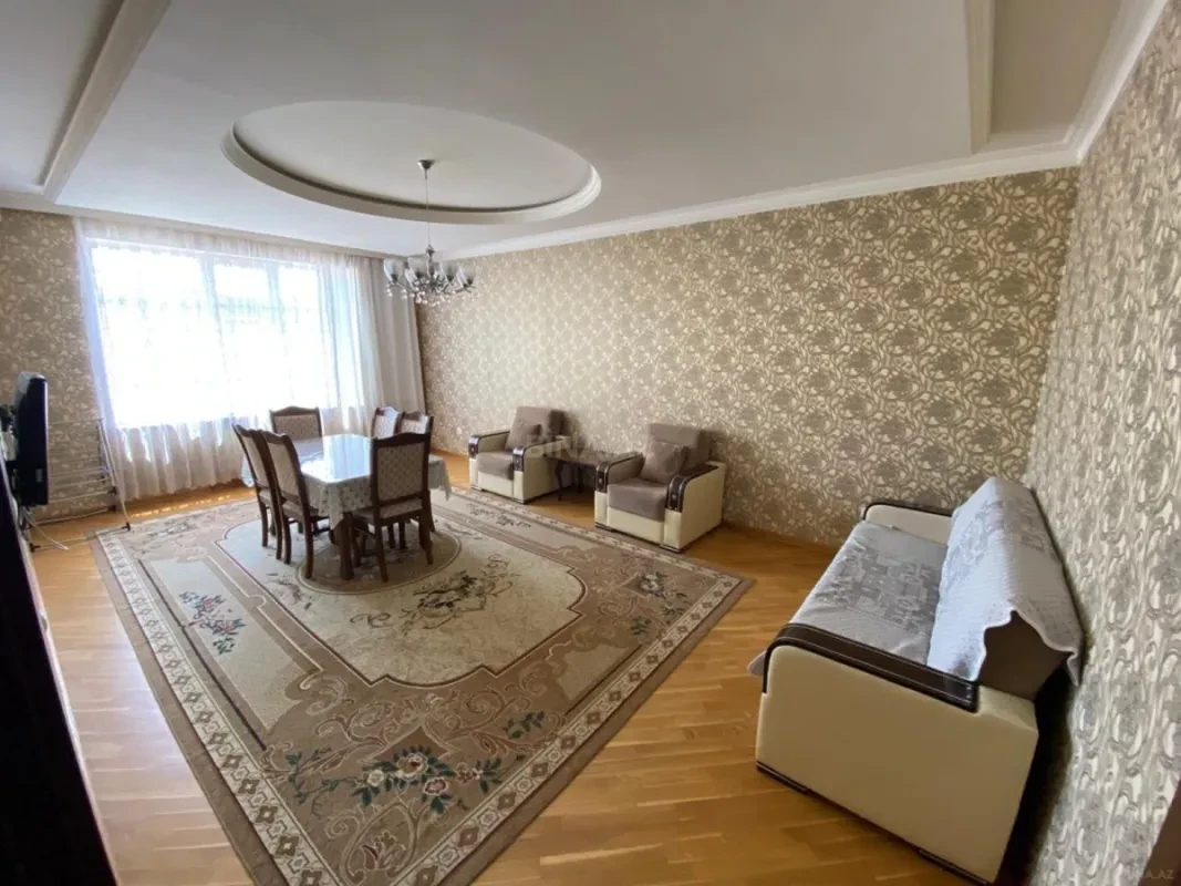 Satılır 2 otaqlı mənzil 90 m²