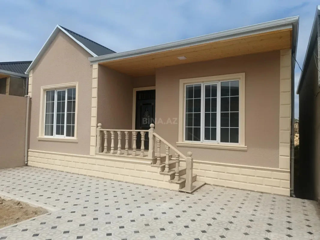 Satılır 3 otaqlı həyət evi 100 m²