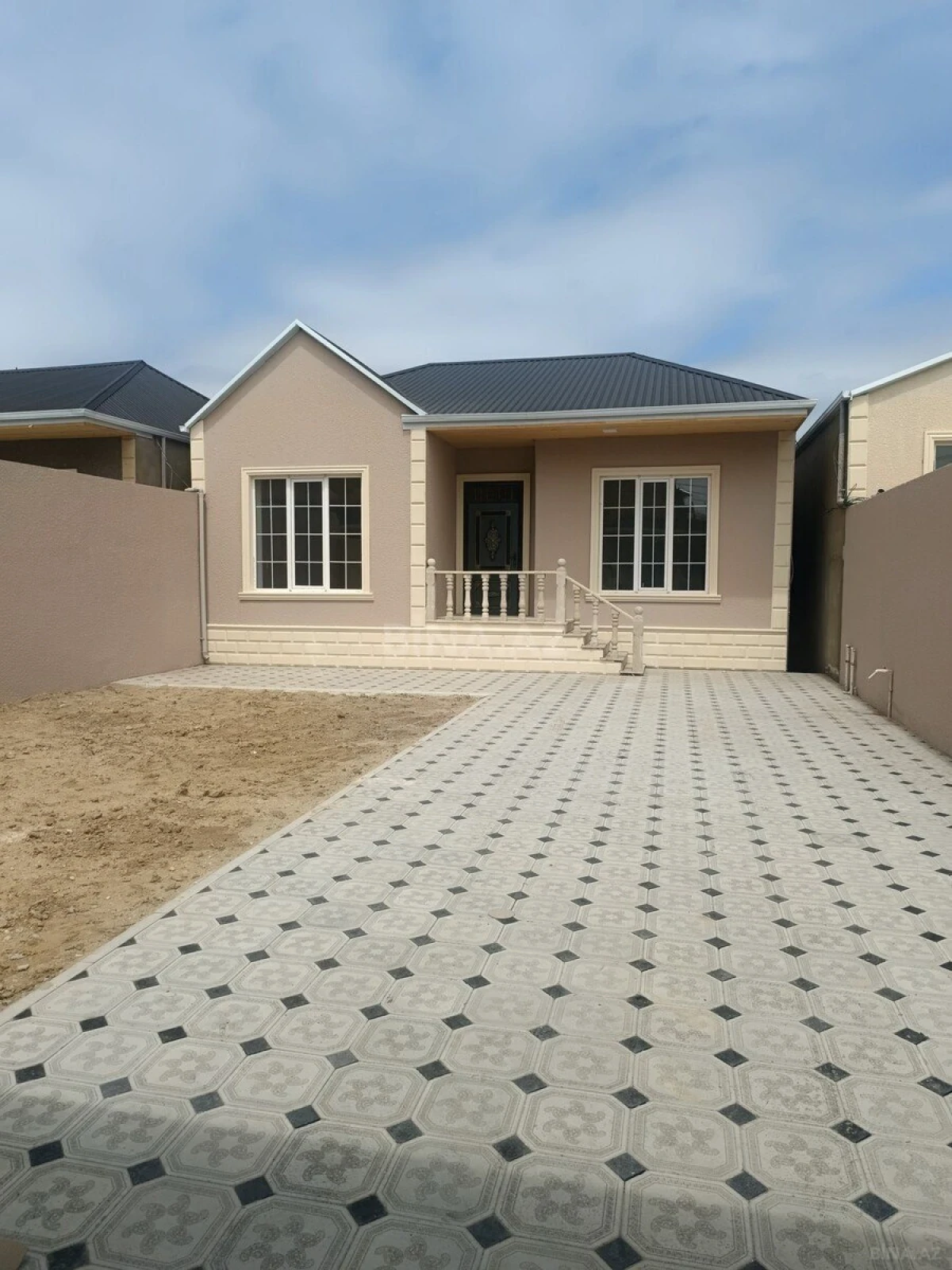 Satılır 3 otaqlı həyət evi 100 m²