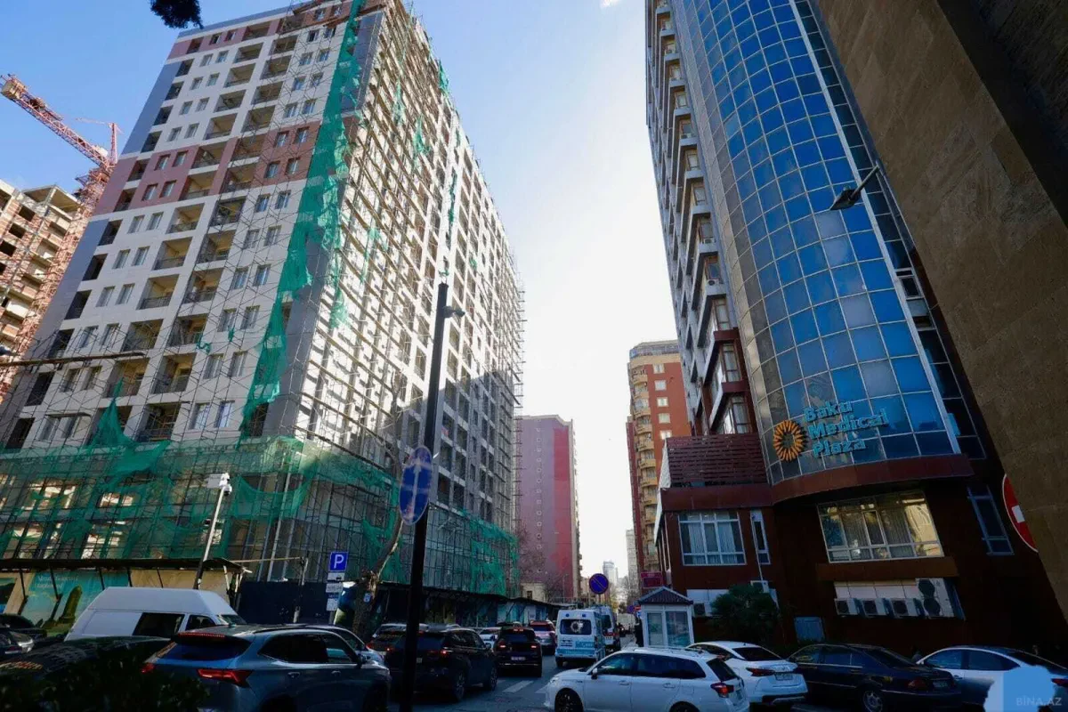 Satılır 3 otaqlı mənzil 108 m²