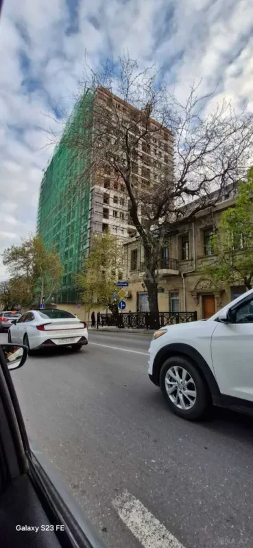 Satılır 3 otaqlı mənzil 108 m²