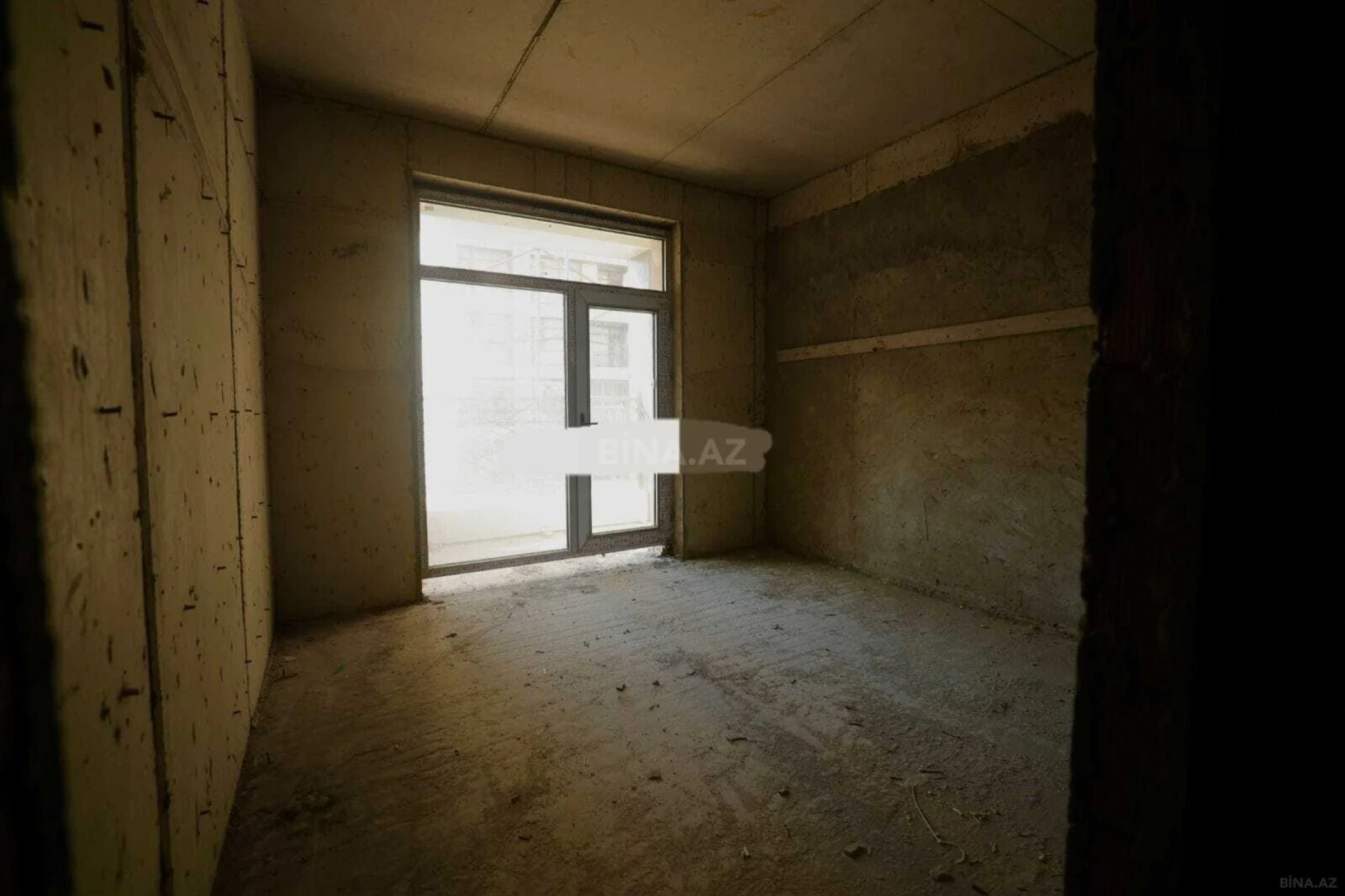 Satılır 3 otaqlı mənzil 108 m²