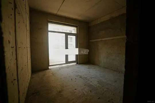 Satılır 3 otaqlı mənzil 108 m²