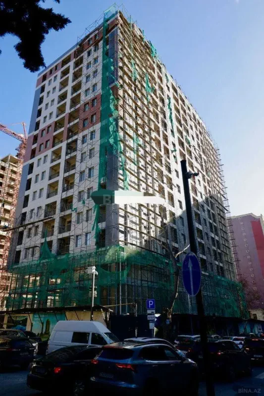 Satılır 3 otaqlı mənzil 108 m²