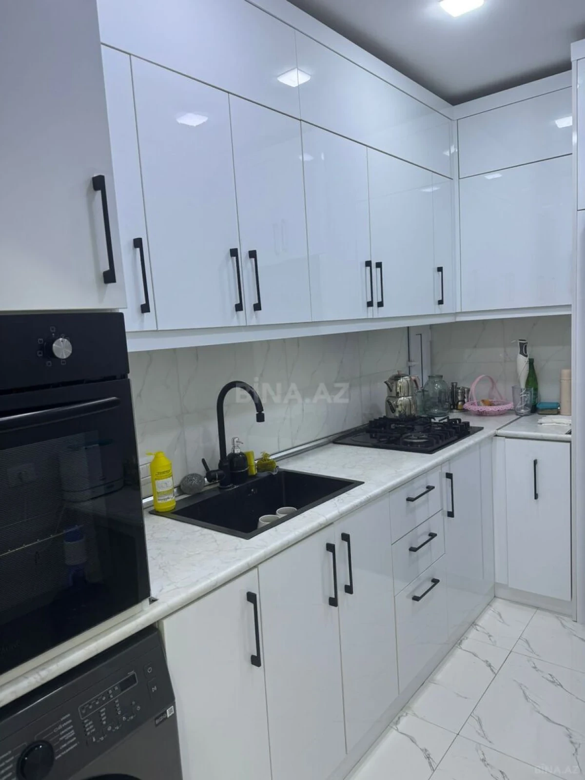 Satılır 2 otaqlı mənzil 70 m²