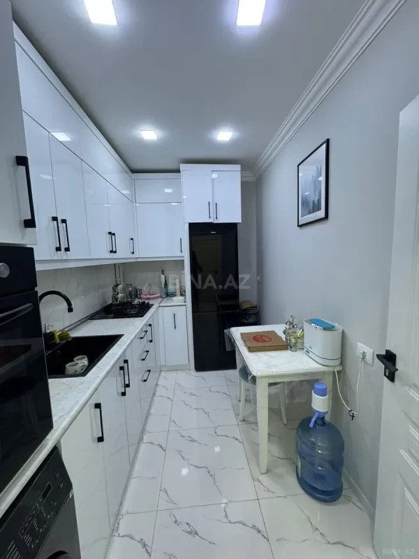 Satılır 2 otaqlı mənzil 70 m²
