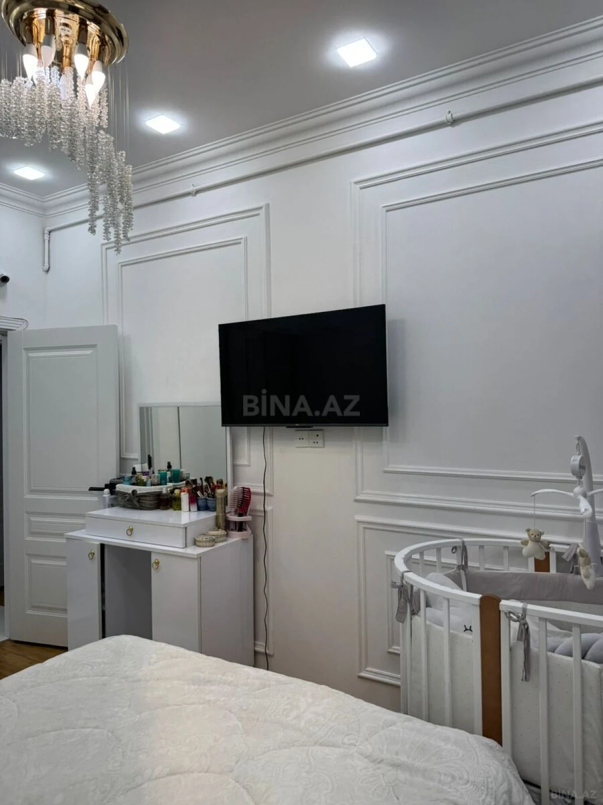 Satılır 2 otaqlı mənzil 70 m²