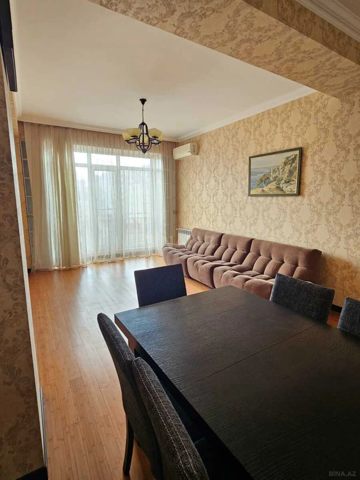 Kirayə verilir 2 otaqlı mənzil 70 m²