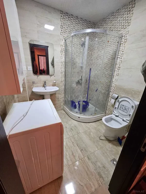 Kirayə verilir 2 otaqlı mənzil 70 m²