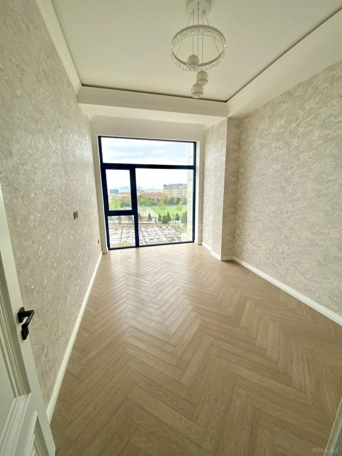 Satılır 2 otaqlı mənzil 66.9 m²