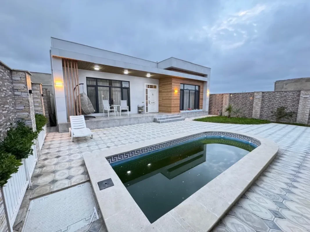 Kirayə verilir 4 otaqlı həyət evi 200 m²