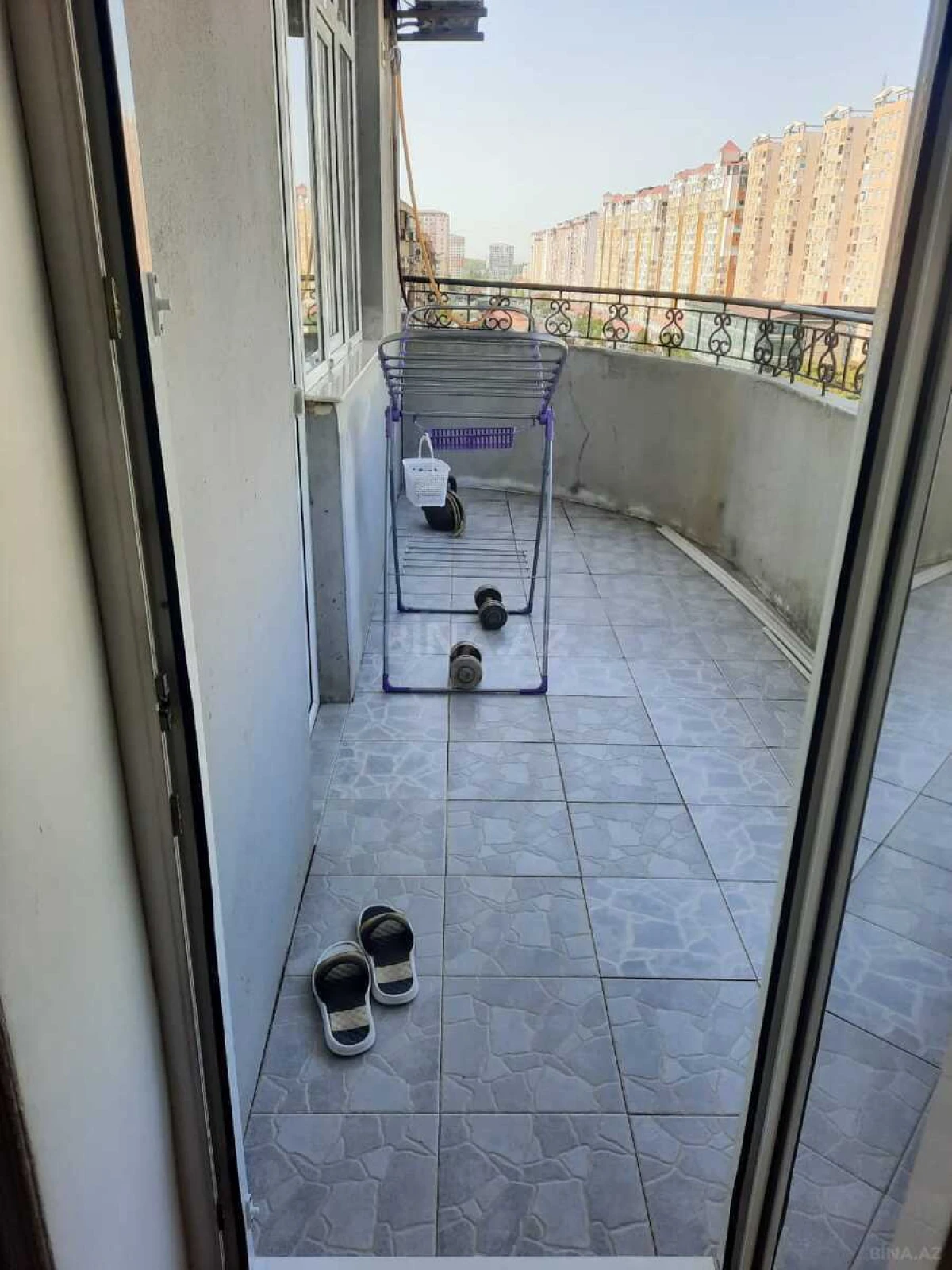 Satılır 4 otaqlı mənzil 115 m²