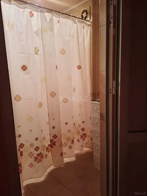 Satılır 4 otaqlı mənzil 115 m²
