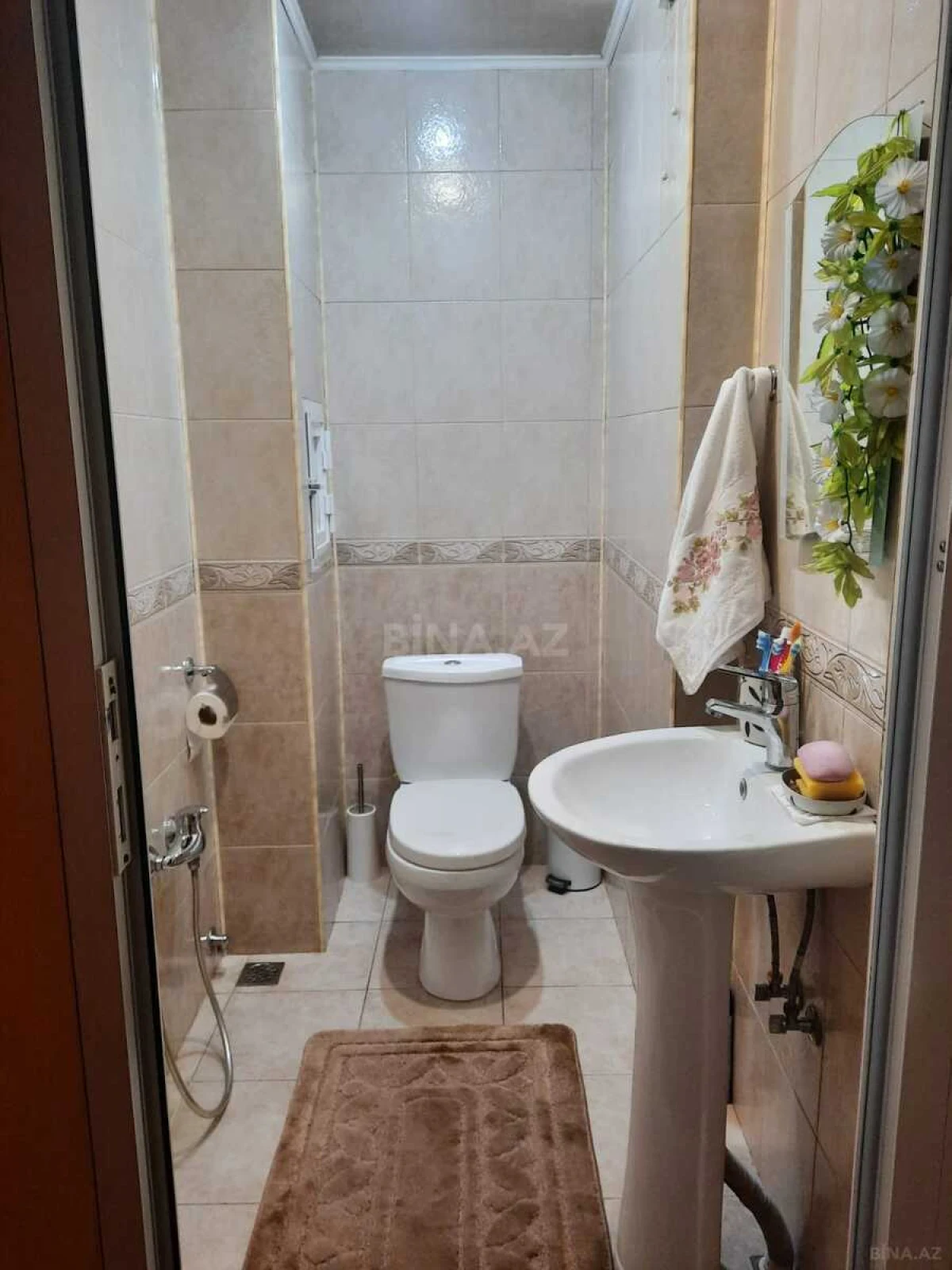 Satılır 4 otaqlı mənzil 115 m²