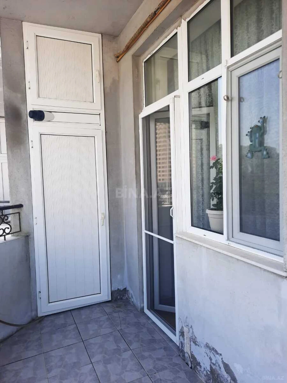 Satılır 4 otaqlı mənzil 115 m²