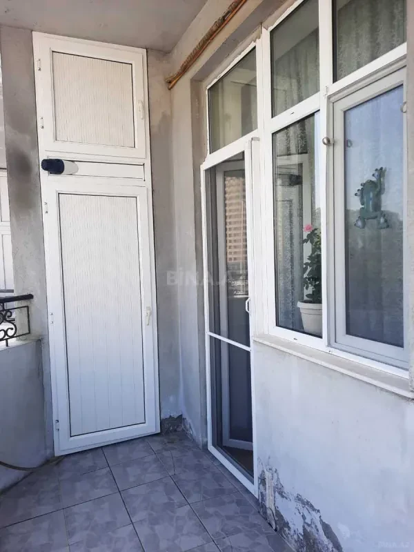 Satılır 4 otaqlı mənzil 115 m²