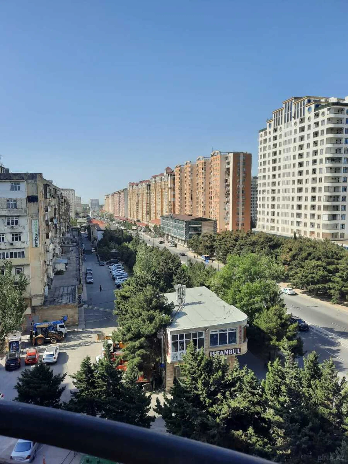 Satılır 4 otaqlı mənzil 115 m²