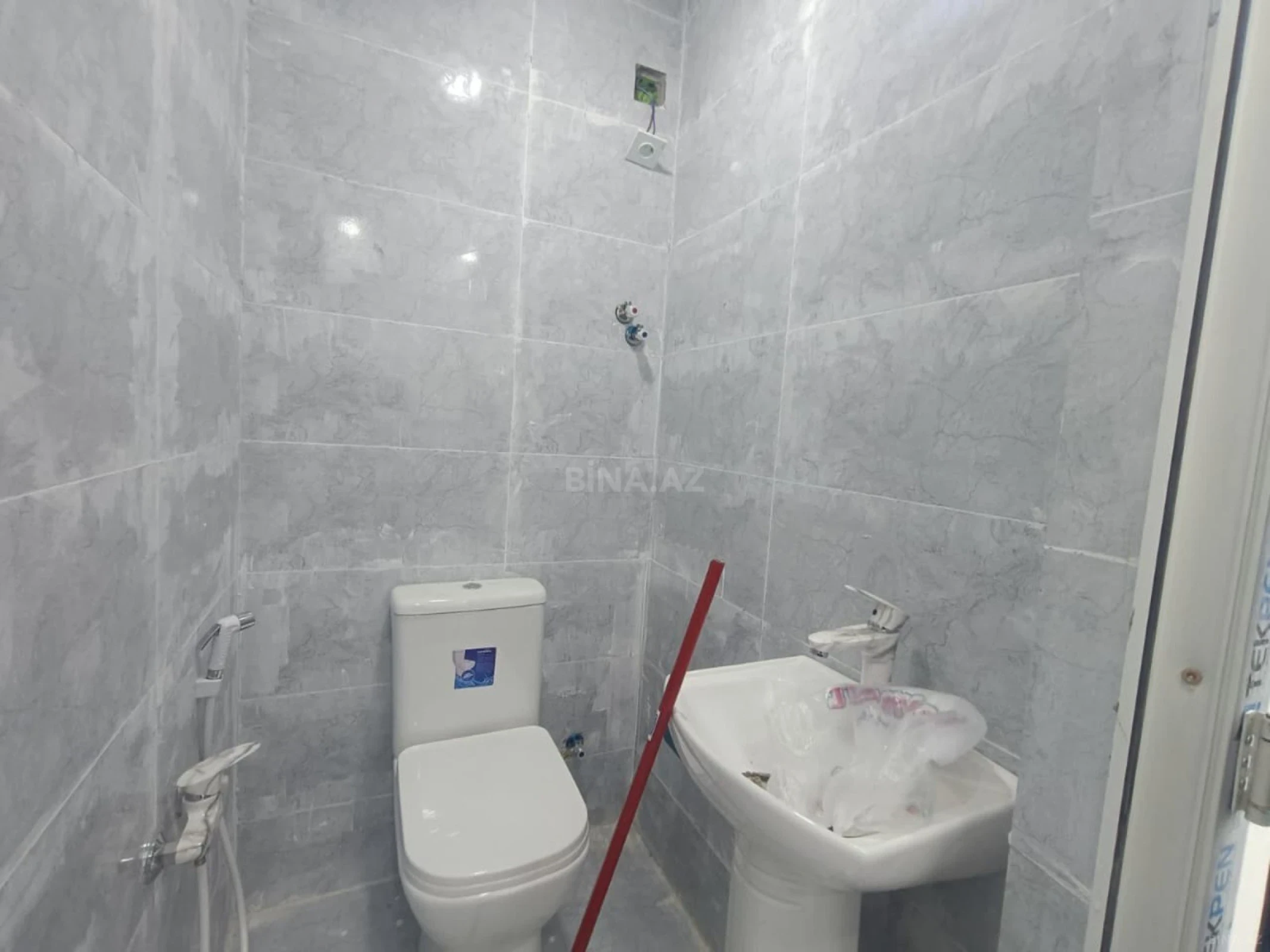 Kirayə verilir 1 otaqlı ofis 37 m²