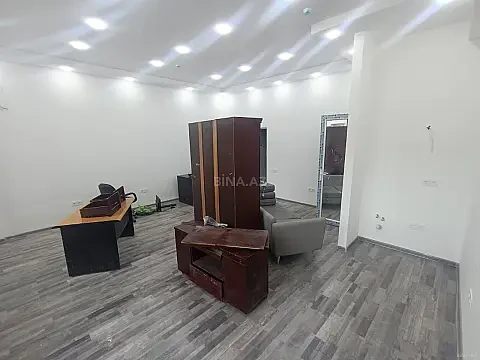 Kirayə verilir 1 otaqlı ofis 37 m²