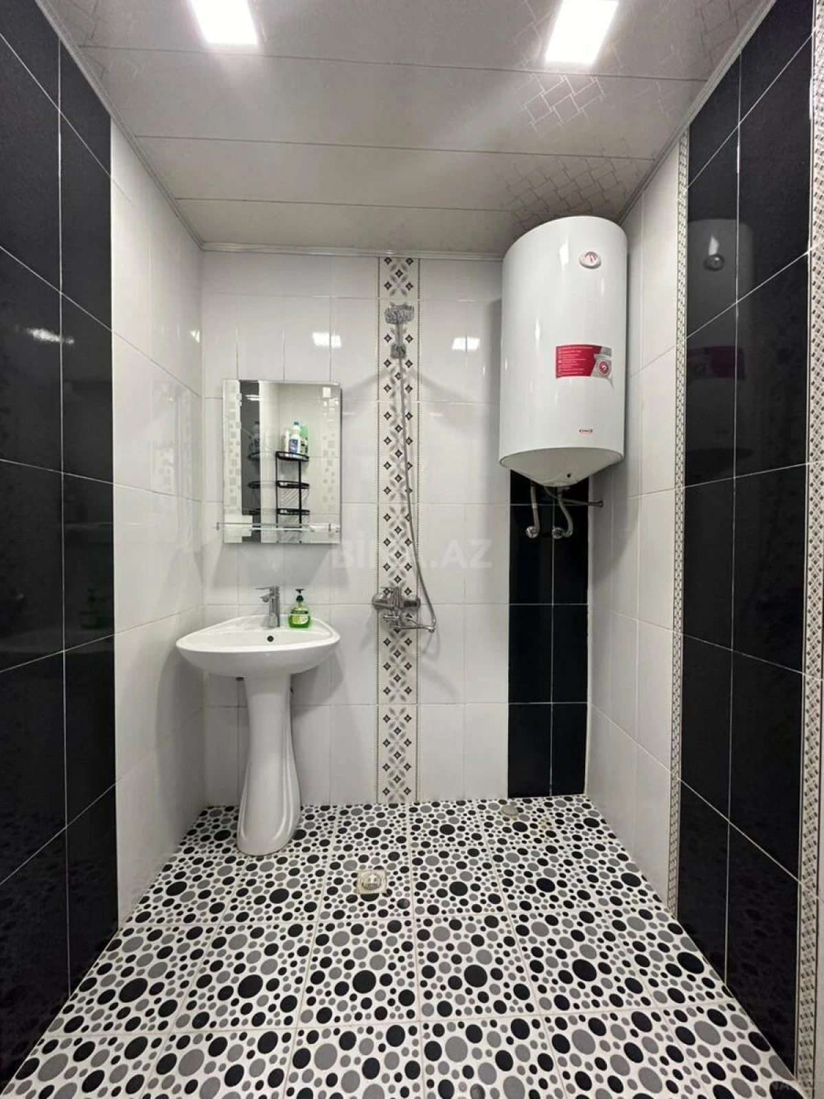 Kirayə verilir 2 otaqlı mənzil 50 m²