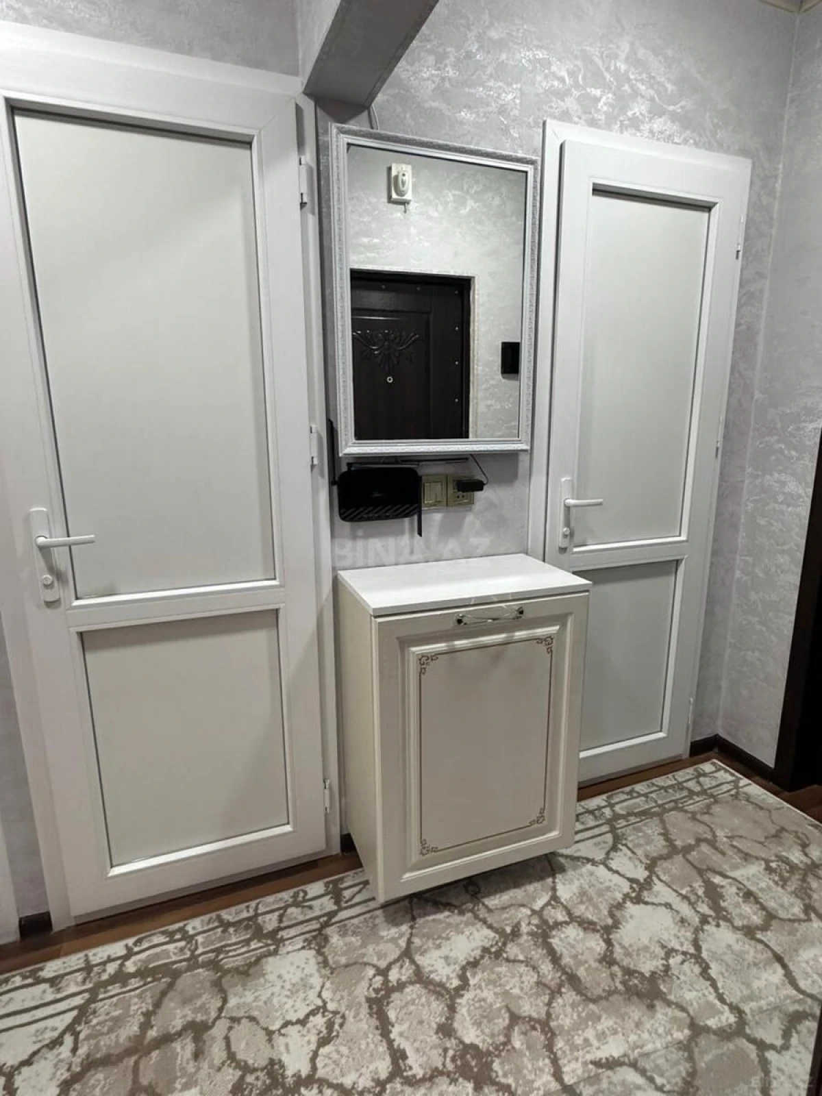 Kirayə verilir 2 otaqlı mənzil 50 m²