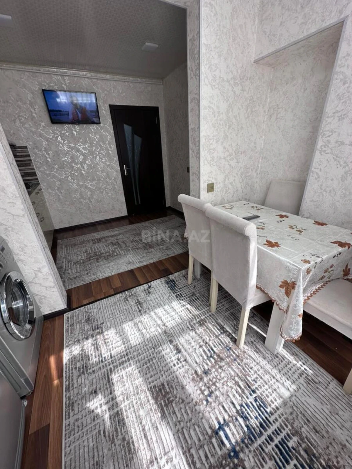 Kirayə verilir 2 otaqlı mənzil 50 m²