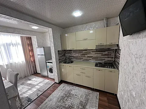 Kirayə verilir 2 otaqlı mənzil 50 m²